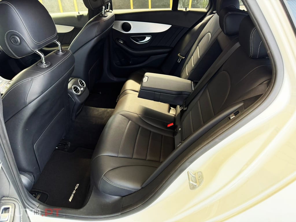 Mercedes-Benz C 220 AMG