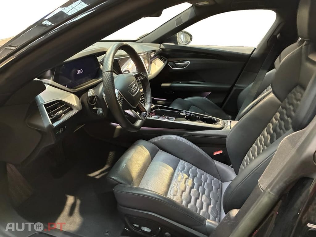 Audi E-Tron GT quattro