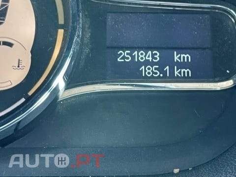 Renault Mégane 1.5 dCi Confort — fotografia 7