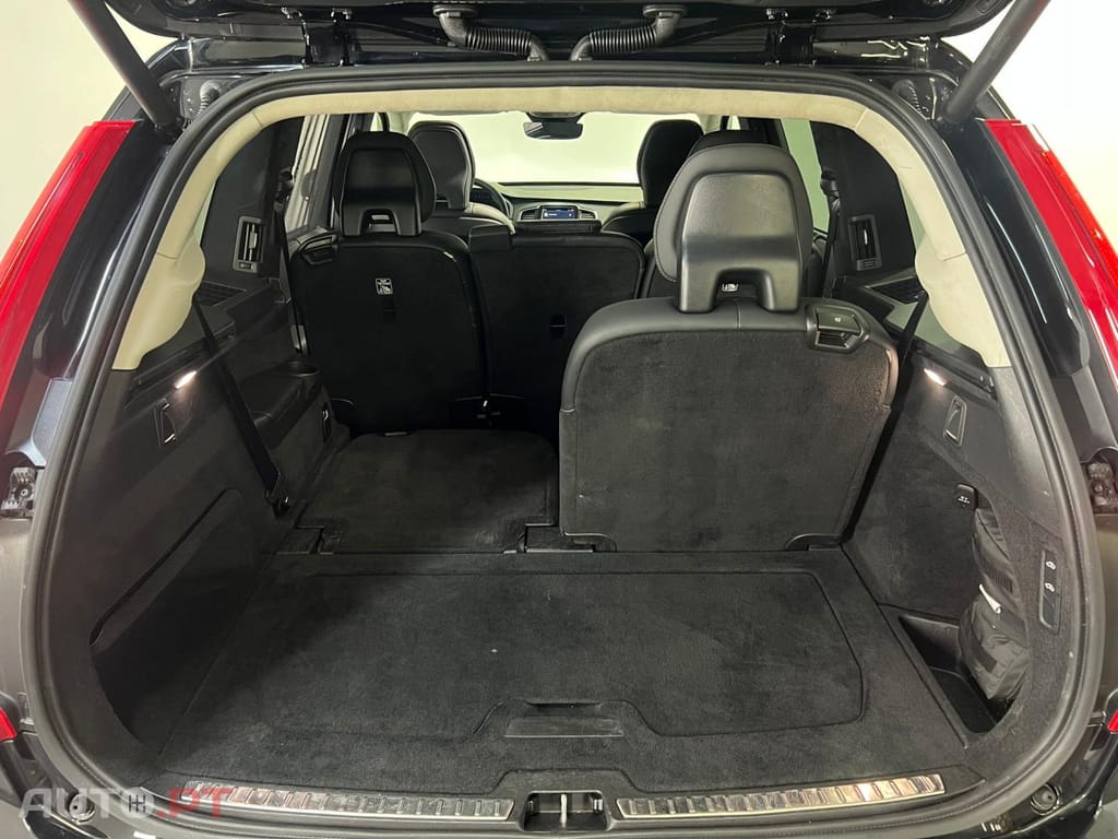 Volvo XC90 T8 455 PHEV AWD Ultimate Dark Auto