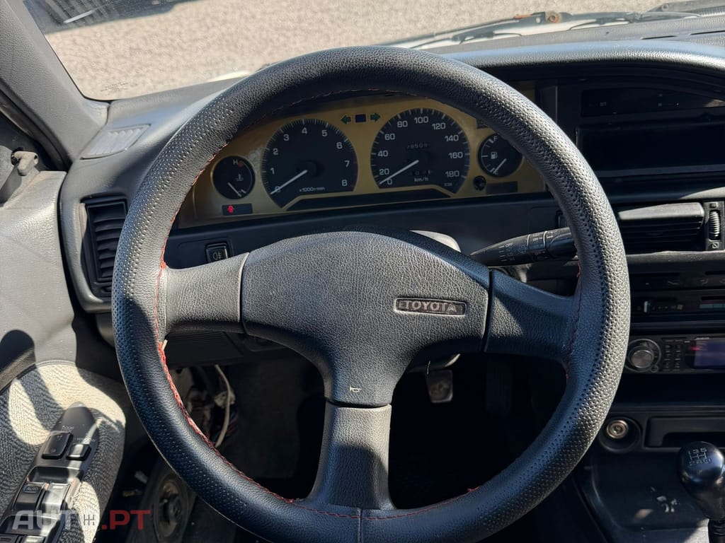 Toyota Corolla 1.3 Gold Line