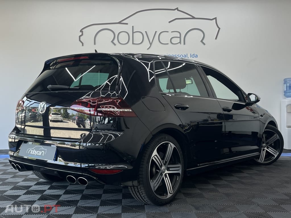 Volkswagen Golf 2.0 TSI R DSG