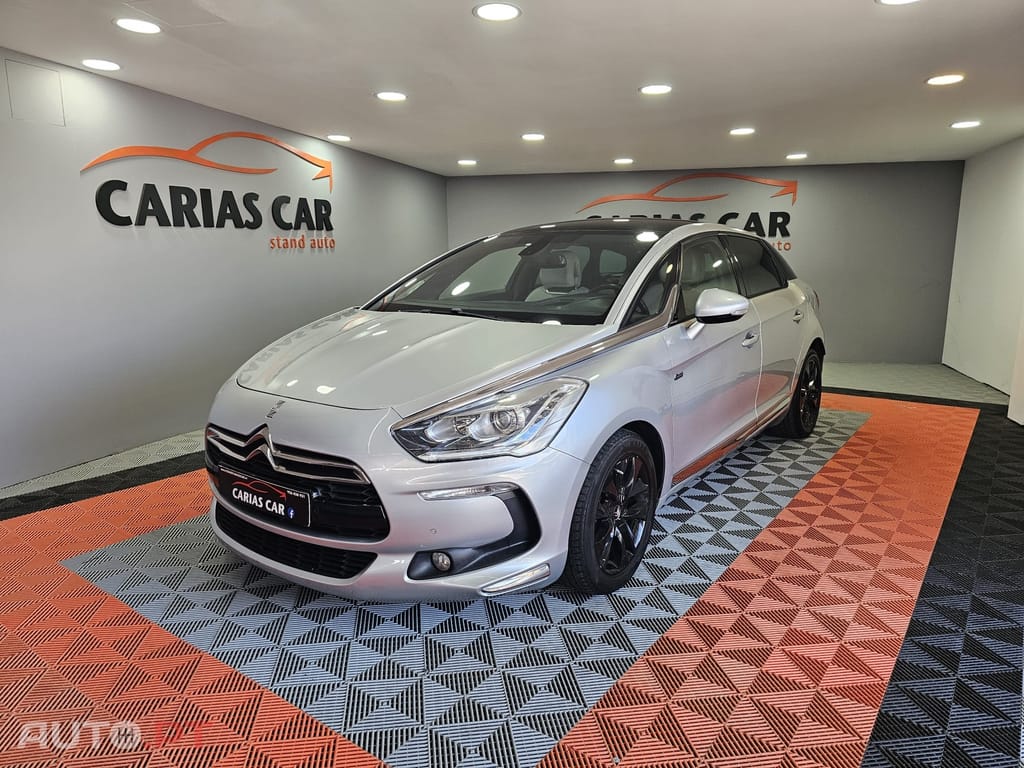 Citroen DS5 2.0 HDi Hybrid4 Sport Chic CMP6 102