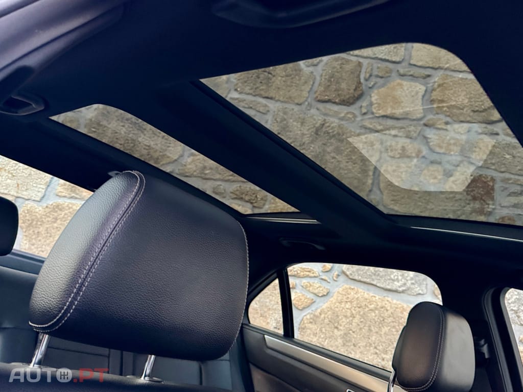Mercedes-Benz E 300 BlueTEC Hybrid Avantgarde