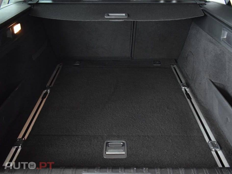 Peugeot 308 1.6 e-HDi Allure J17