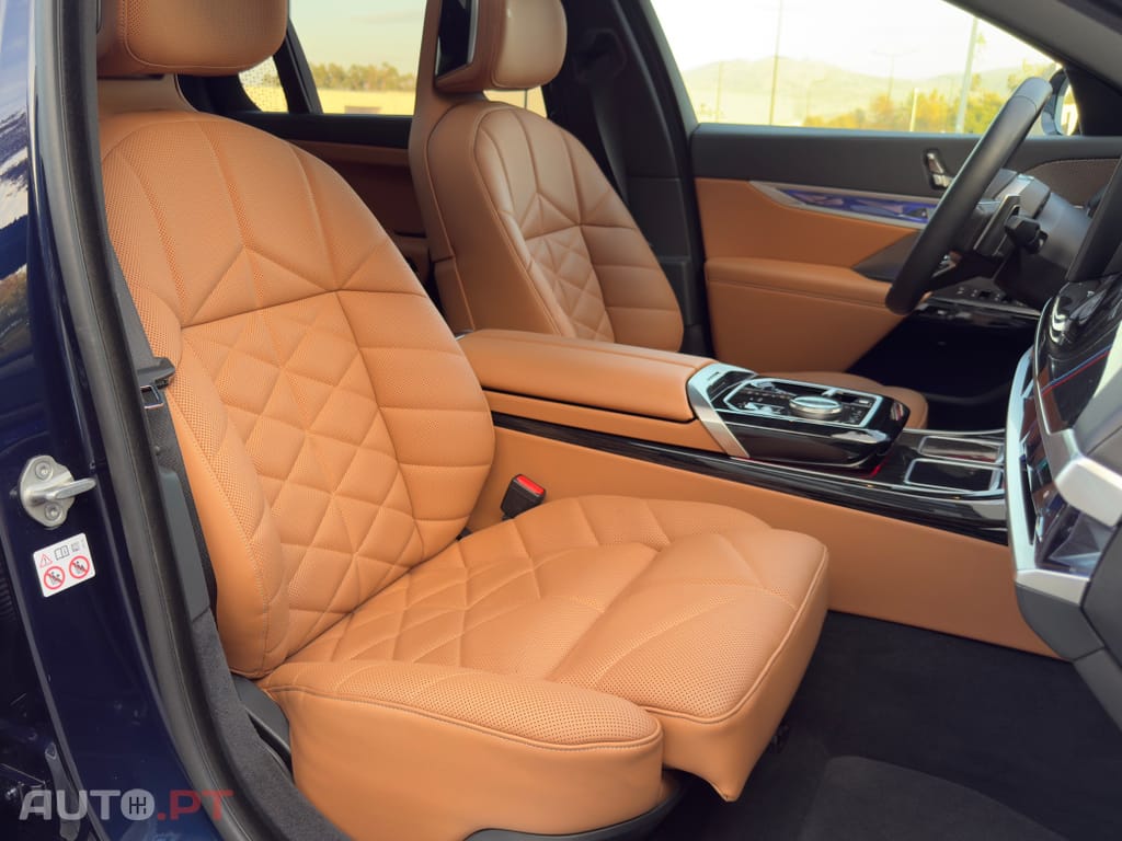 BMW 750 e xDrive Pack-M Pro