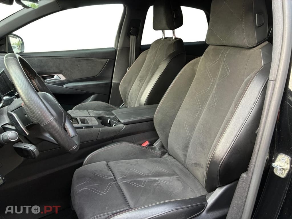 DS DS7 Crossback E-Tense Performance Line EAT8