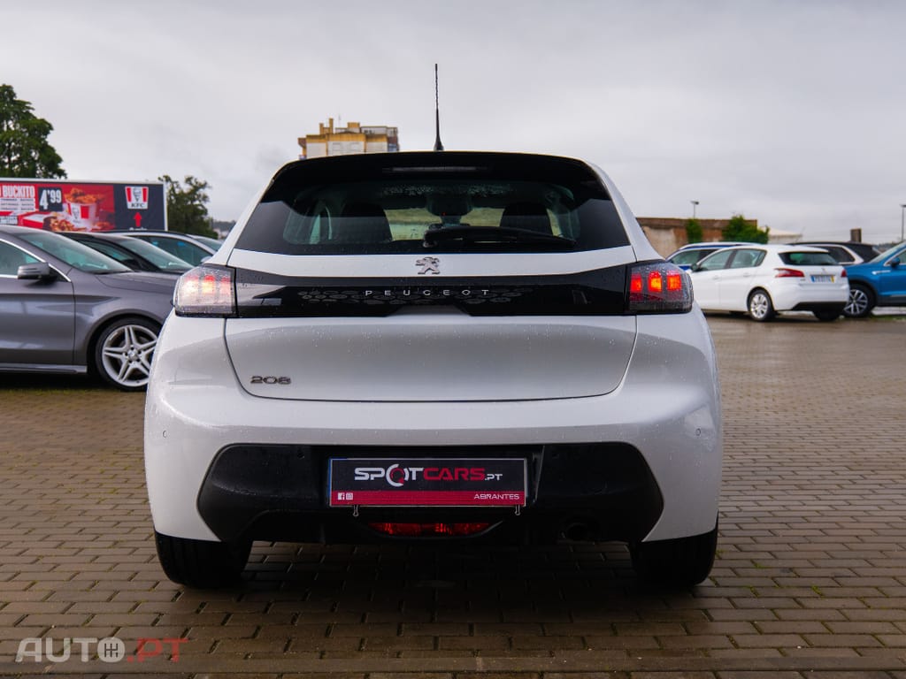 Peugeot 208 1.5 BlueHDi Active