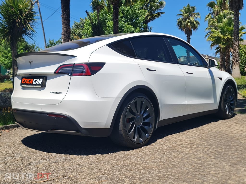 Tesla Model Y Performance Tração Integral
