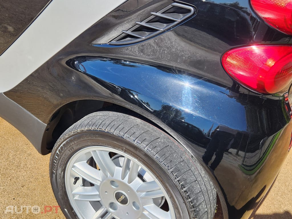 Smart ForTwo Outro