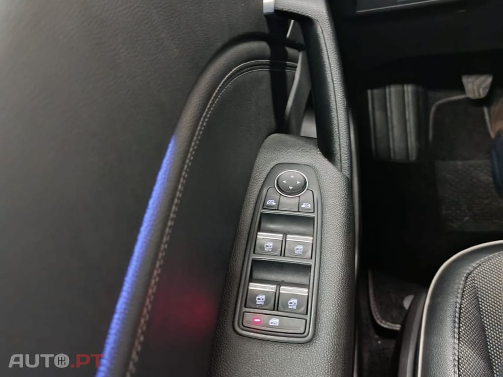 Renault Captur 1.0 TCe Intense 