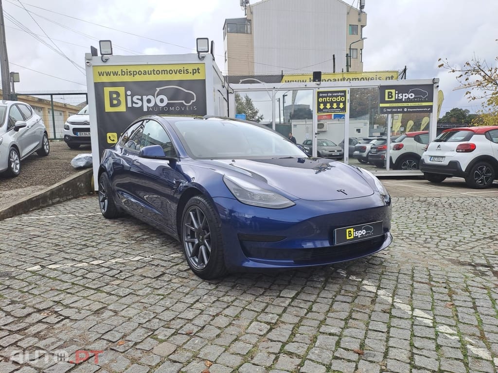 Tesla Model 3 Standard Range Plus RWD