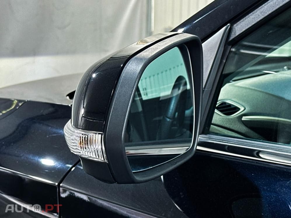 MG ZS EV 72.6 kWh Luxury