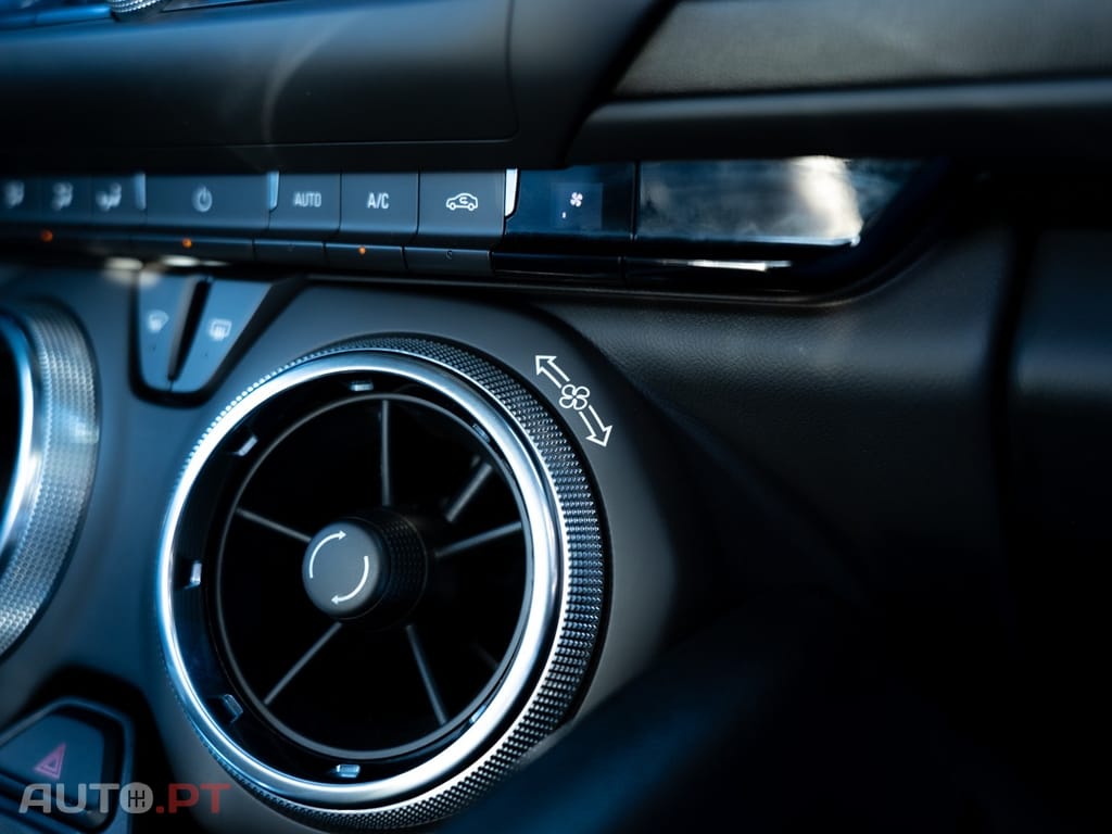 Chevrolet Camaro 2.0 Aut.