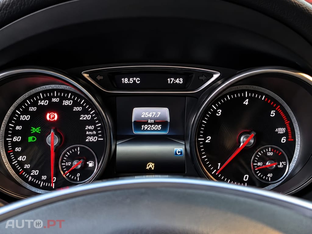 Mercedes-Benz CLA 180 d AMG Line