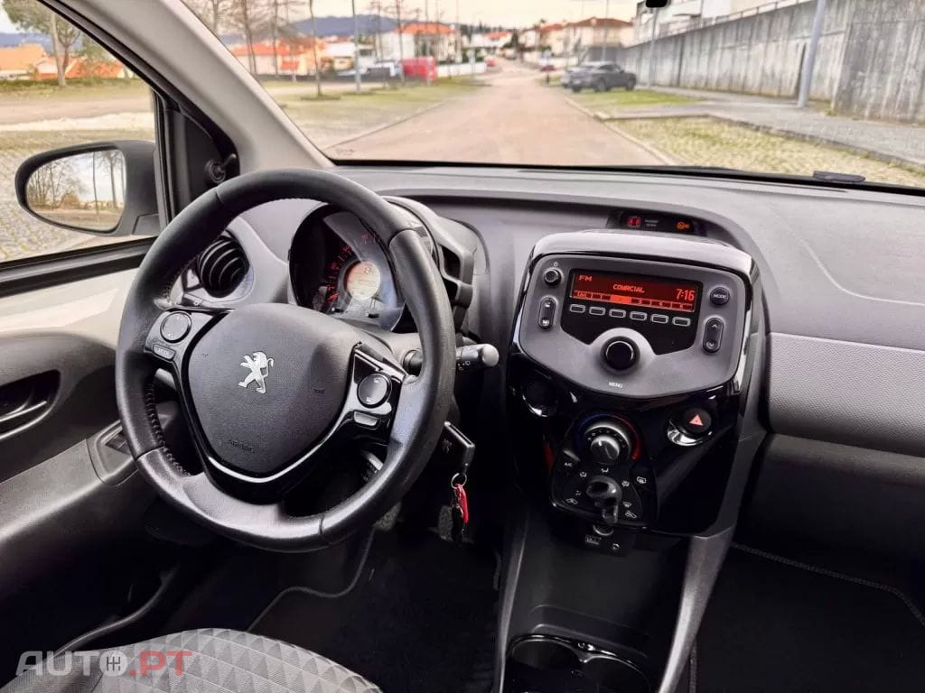 Peugeot 108 1.0 VTi Style