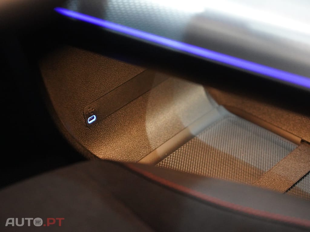 Mercedes-Benz CLA 250 com tecnologia EQ