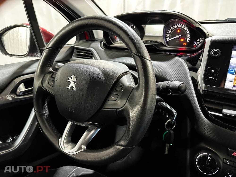 Peugeot 2008 1.2 PureTech Allure