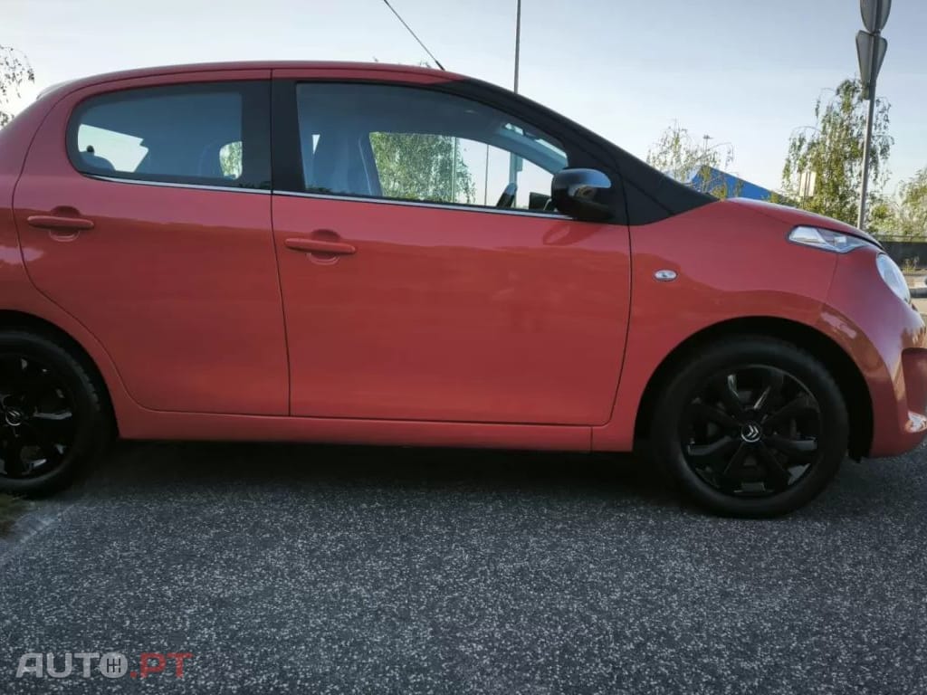 Citroen C1 1.2 VTi Shine