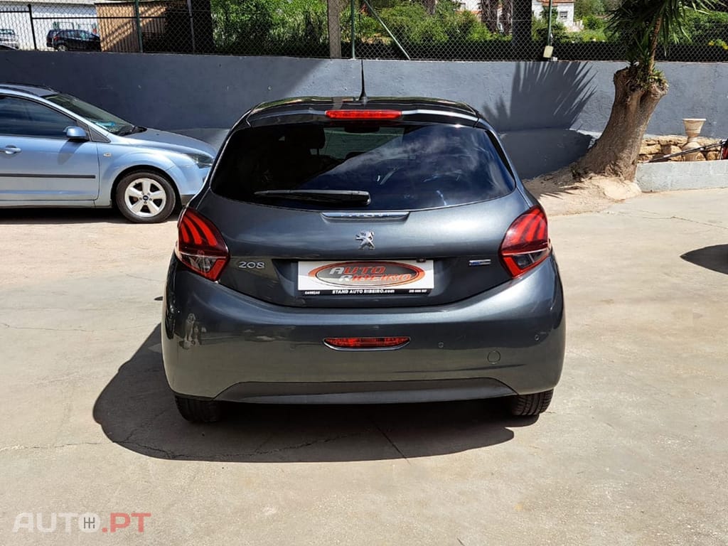 Peugeot 208 1.2 PureTech Style