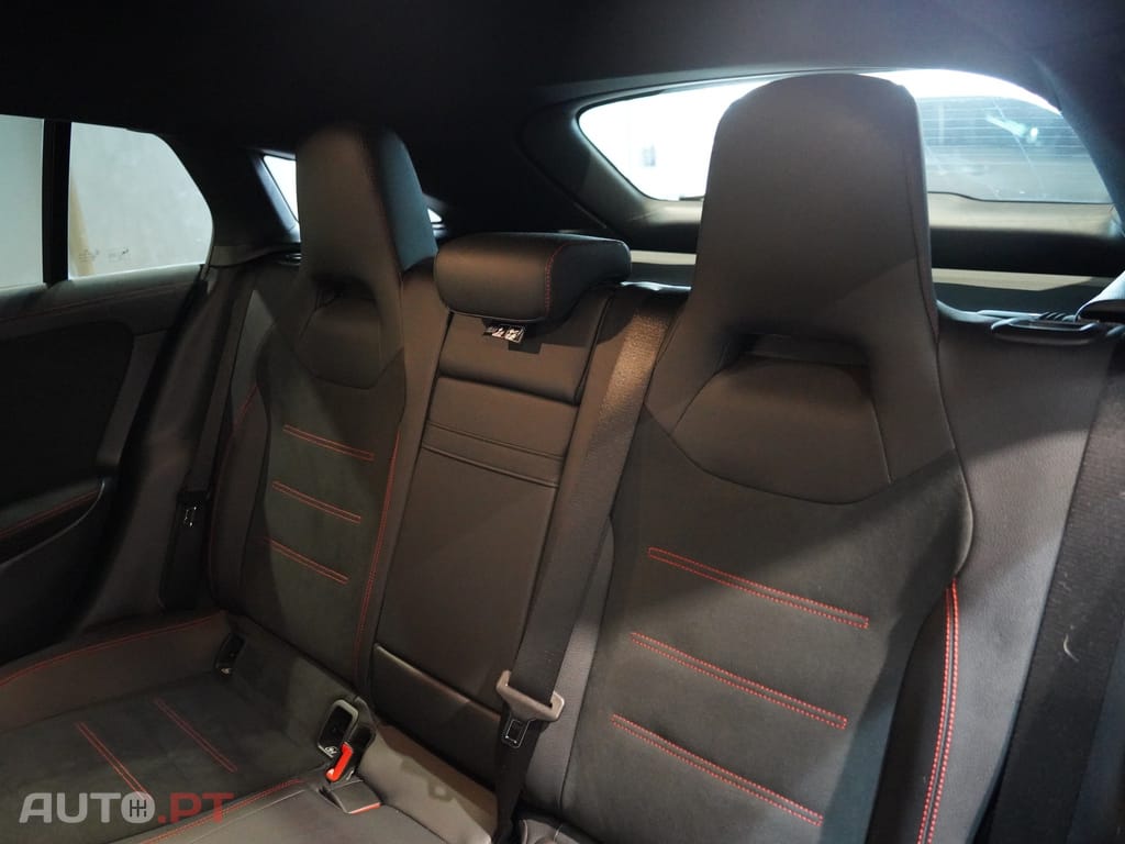 Mercedes-Benz CLA 180 AMG Line Aut.