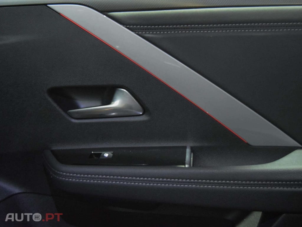 Opel Astra Sports Tourer 1.2 T Hybrid GS eDCT