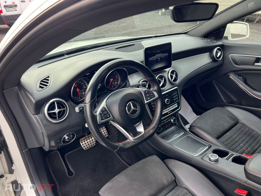 Mercedes-Benz CLA 220 CDi AMG Line Aut.