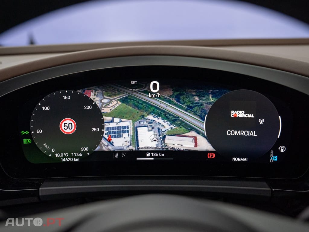 Porsche Macan Electric 4