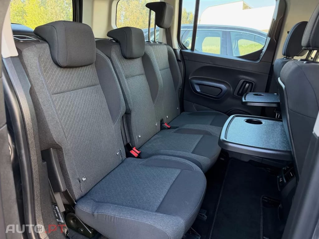 Peugeot Rifter 1.2 PureTech Active