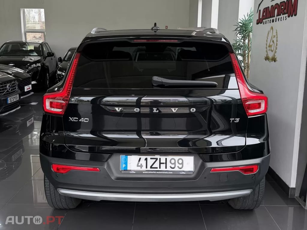 Volvo XC40 1.5 T3 Momentum Plus