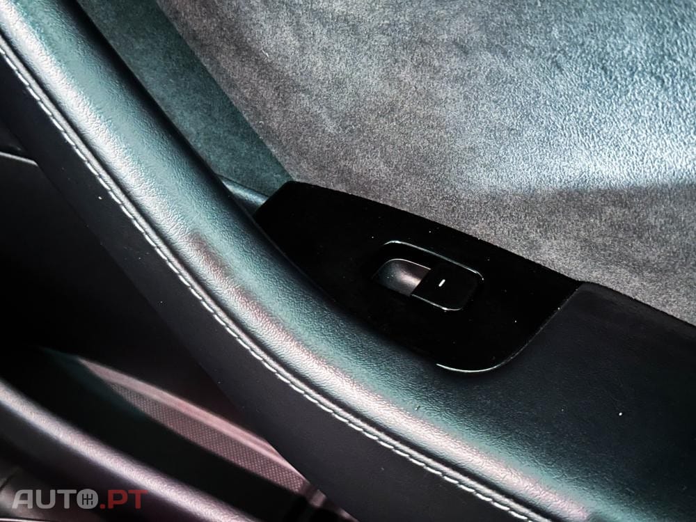 Tesla Model 3 LONG RANGE DUAL MOTOR AWD