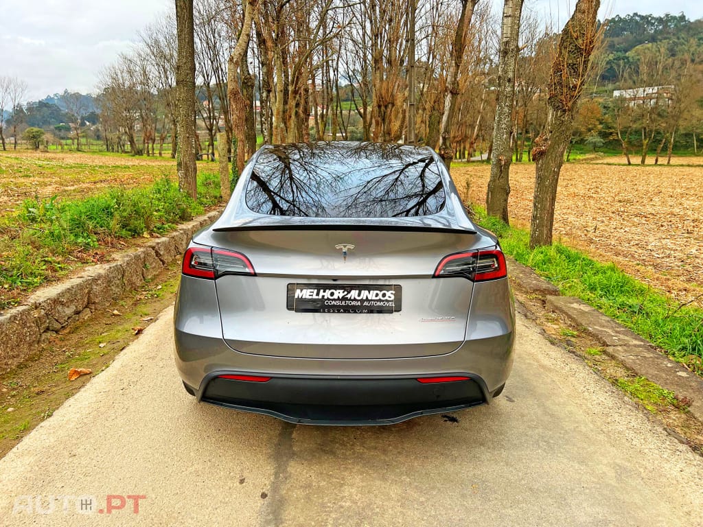 Tesla Model Y Performance Dual Motor AWD