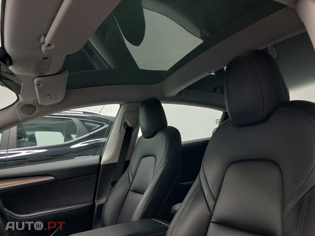 Tesla Model 3 Standard RWD