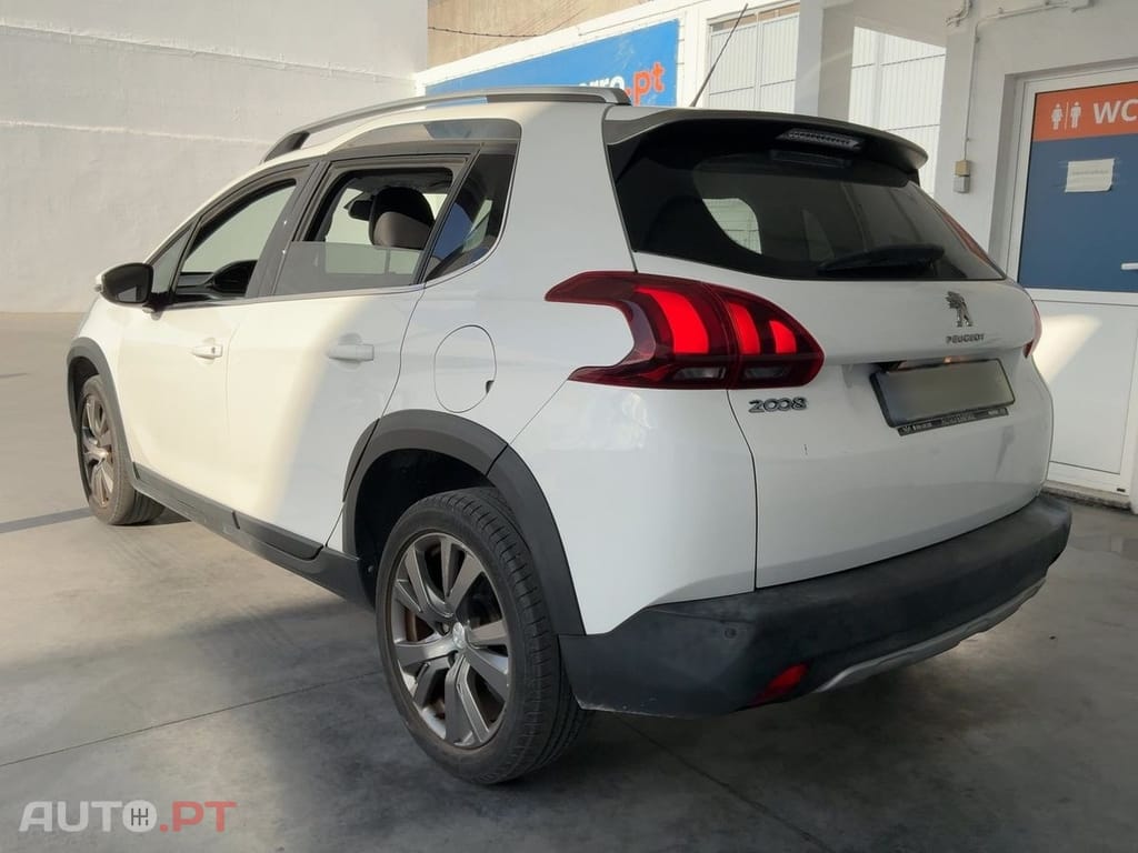 Peugeot 2008 1.5 Blue-HDi Allure Business