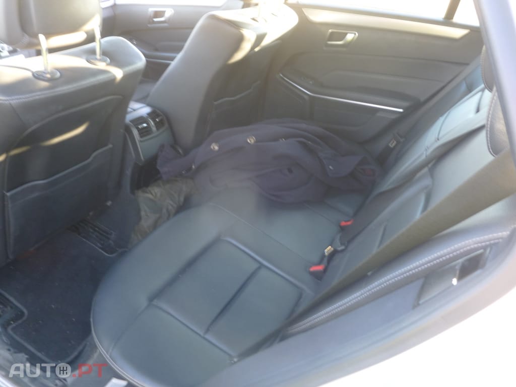 Mercedes-Benz E 220 CDI Bluetec Avangarde