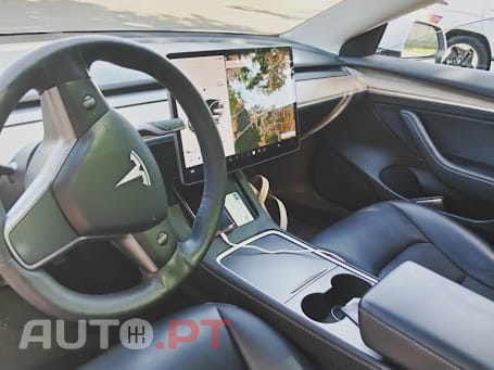 Tesla Model 3 Log