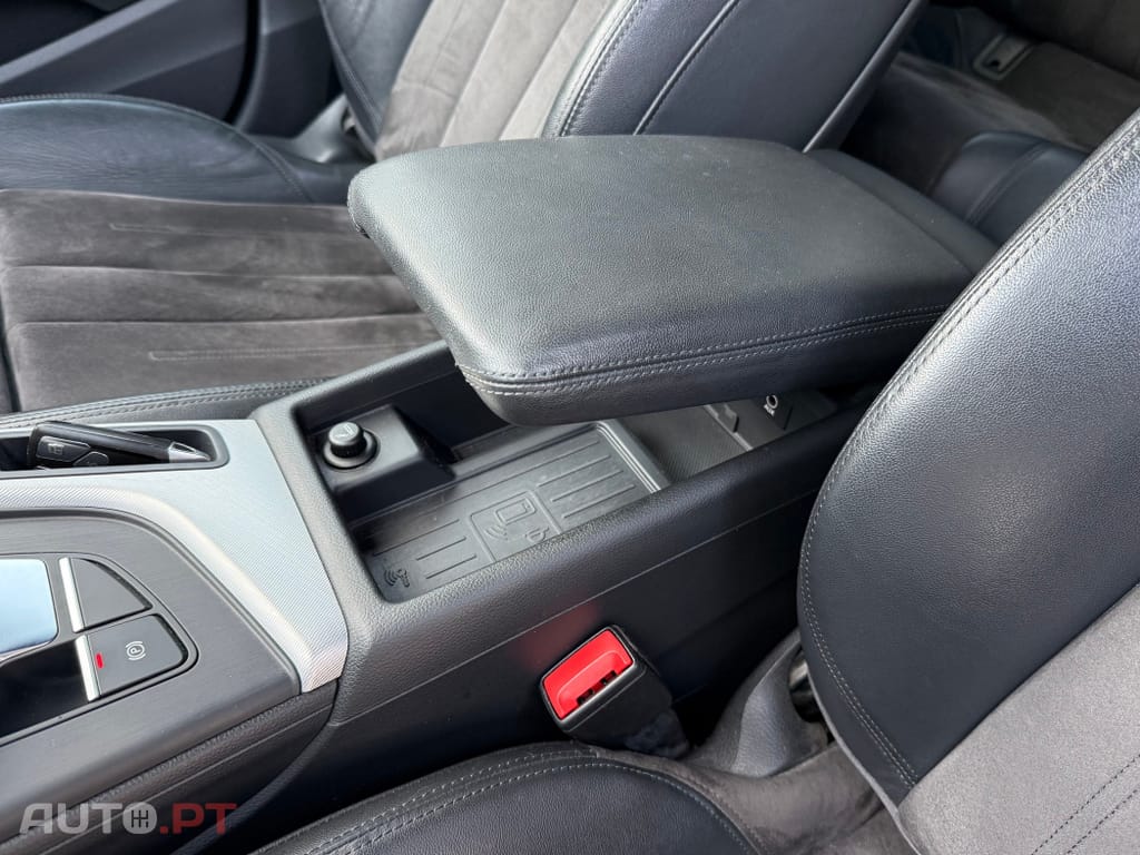 Audi A4 Avant 2.0 TDI S-line S tronic