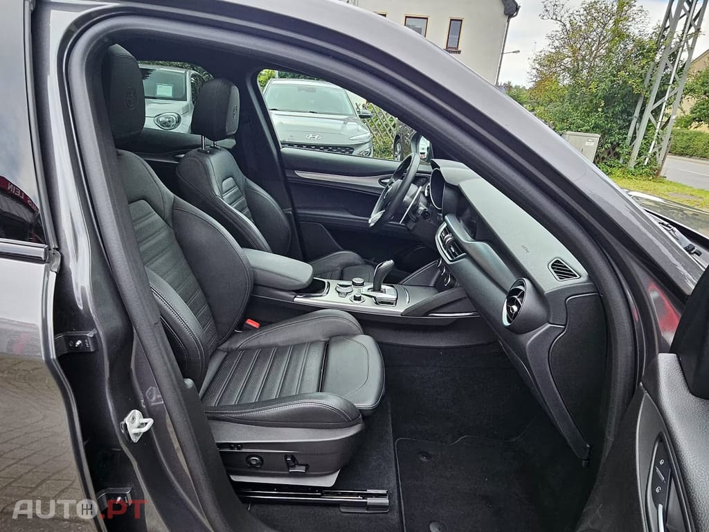 Alfa Romeo Stelvio 2.0 T Veloce Q4 AT8