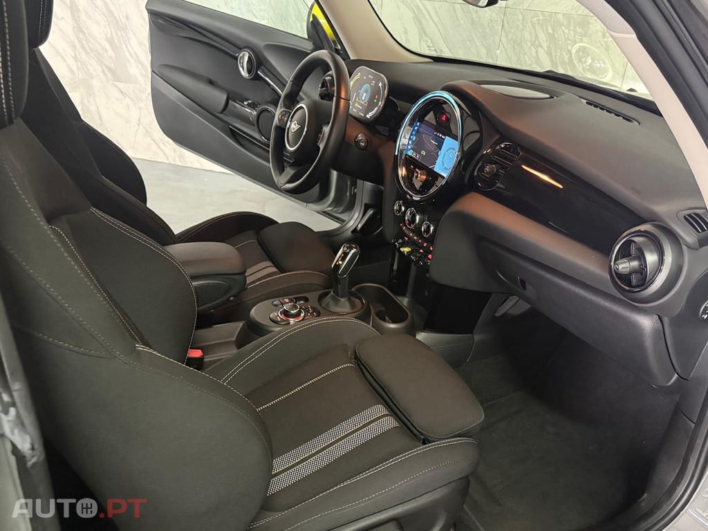 MINI Cooper SE Camden Edition