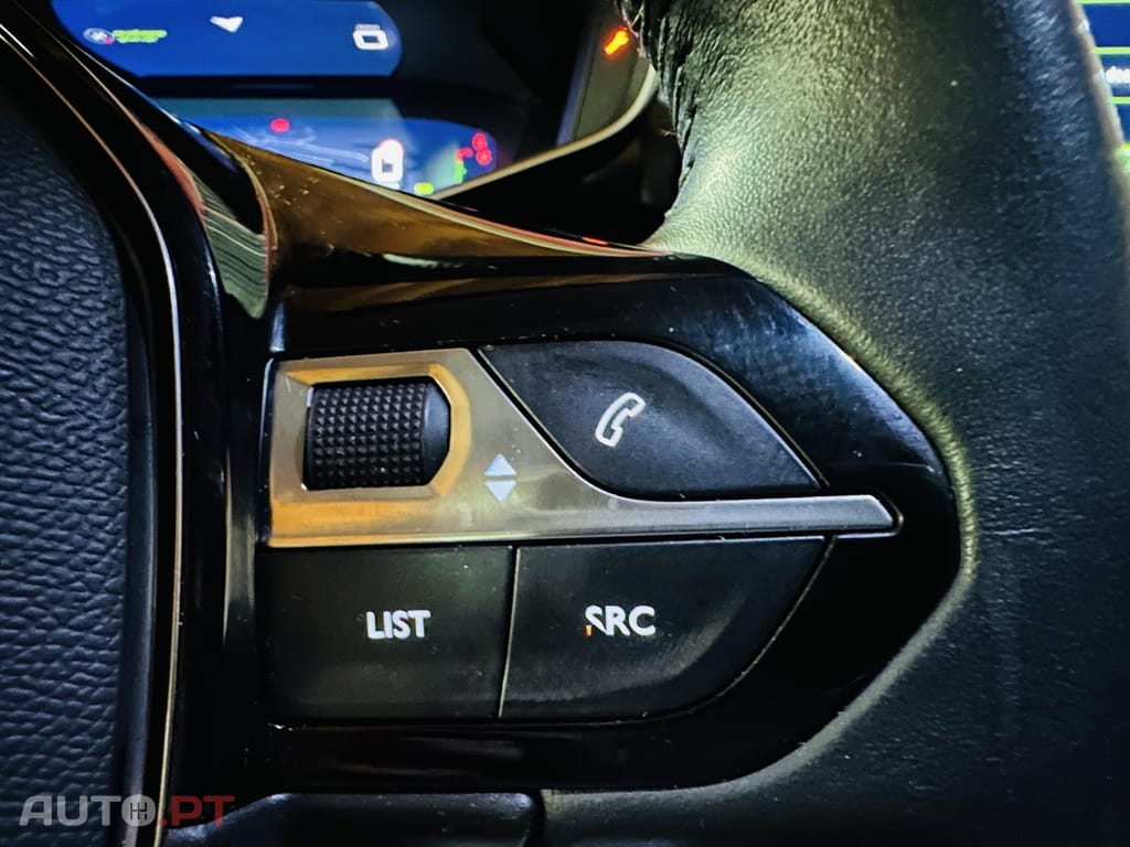 Peugeot 2008 1.2 PureTech Allure Pack