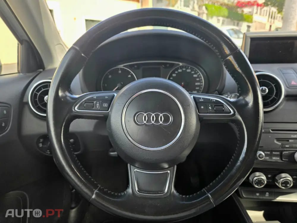 Audi A1 1.6 TDI S-line