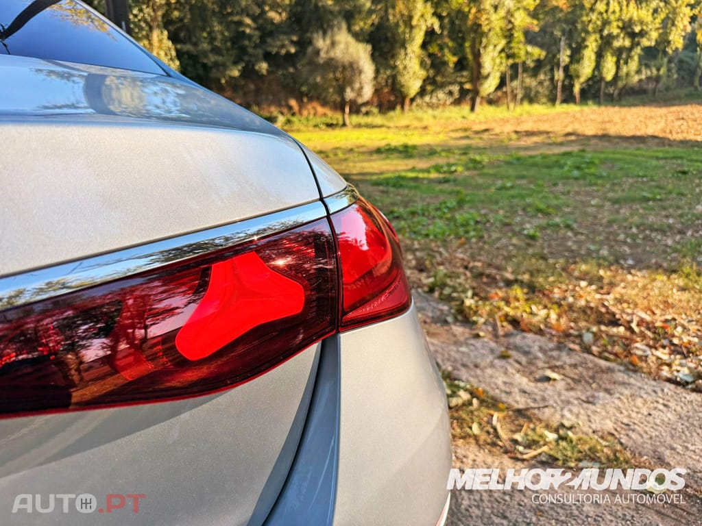 Mercedes-Benz E 300 e