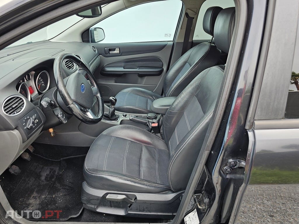 Ford Focus SW 1.6 TDCi Ghia