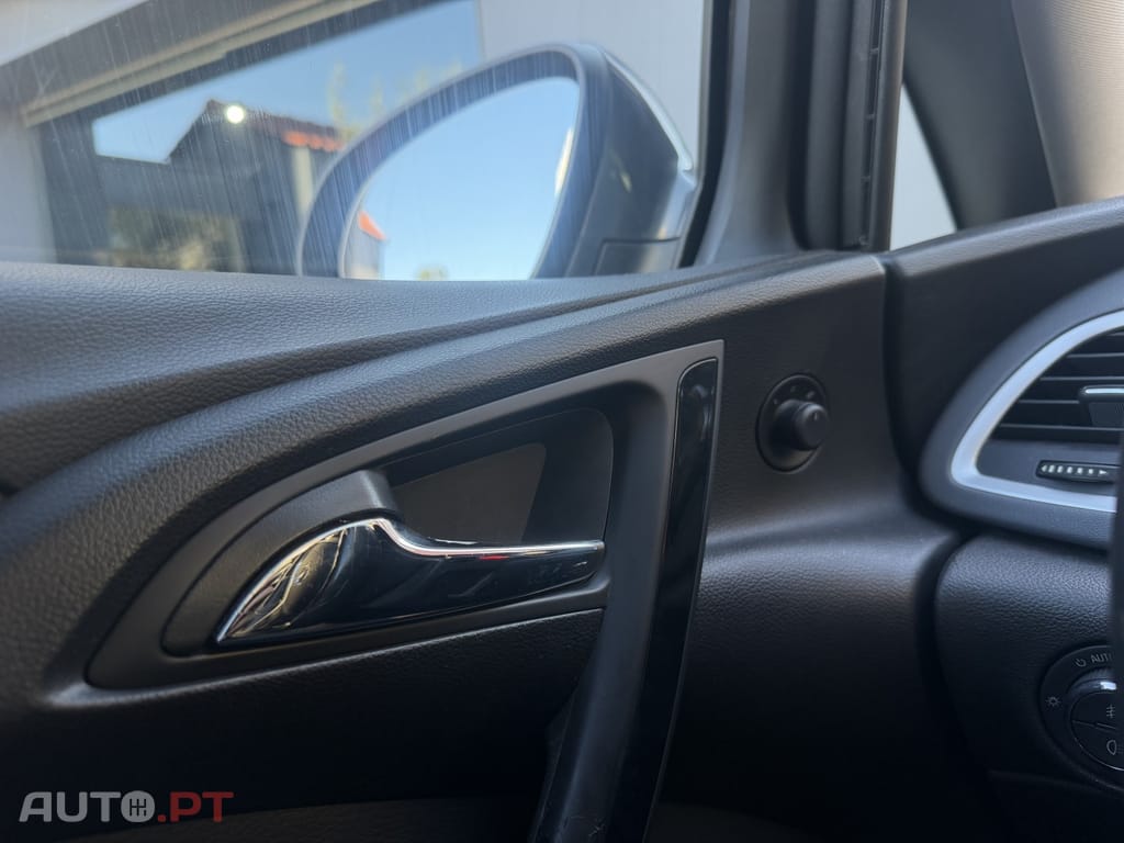 Opel Astra 1.6 CDTi