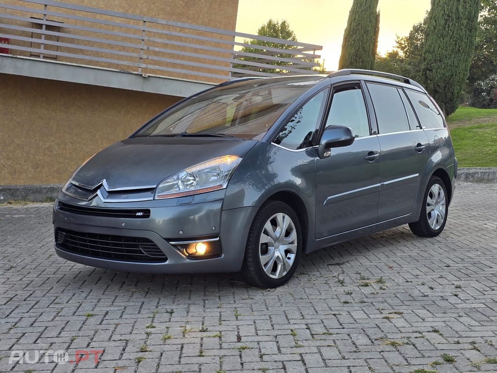 Citroen C4 Grand Picasso 1,6 HDi 110 Cv's EXCLUSIVE CX.AUTOMATICA E SEQUÊNCIAL