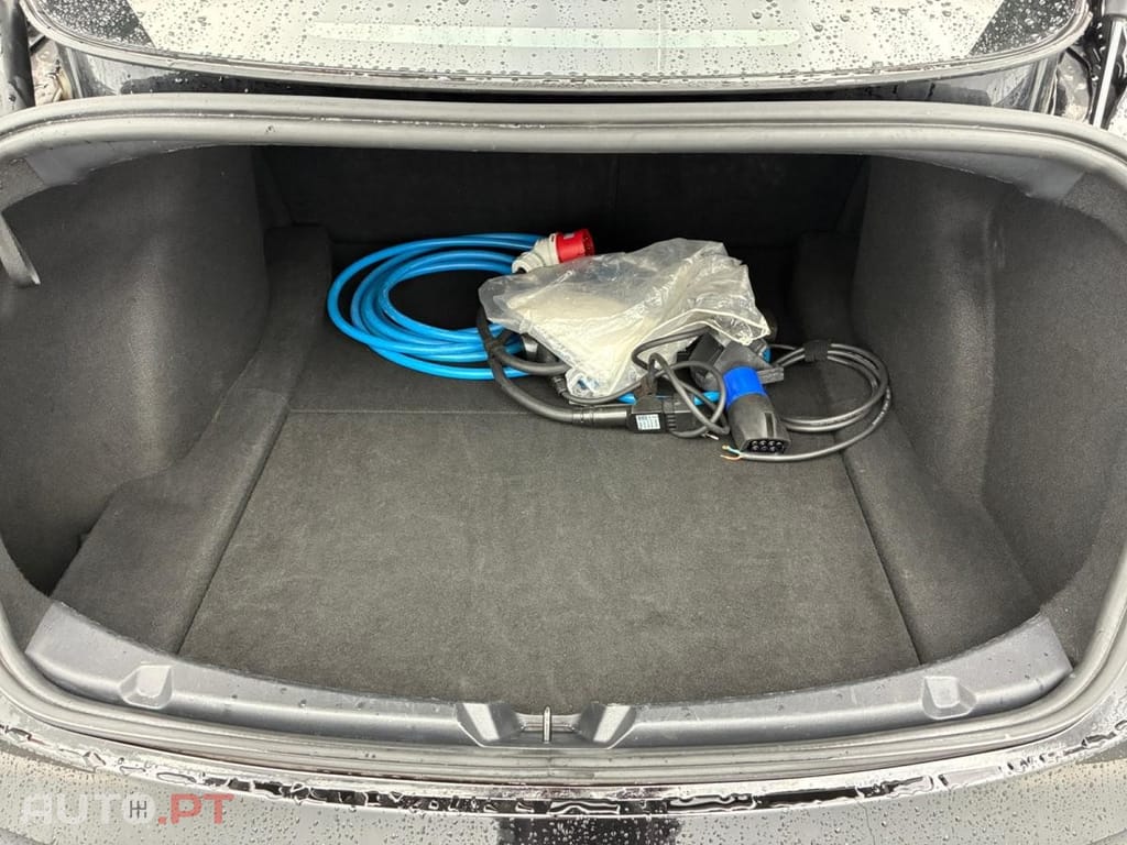 Tesla Model 3 Long-Range Dual Motor AWD