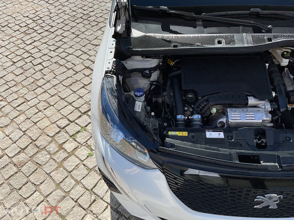 Peugeot 2008 1.2 PureTech Active