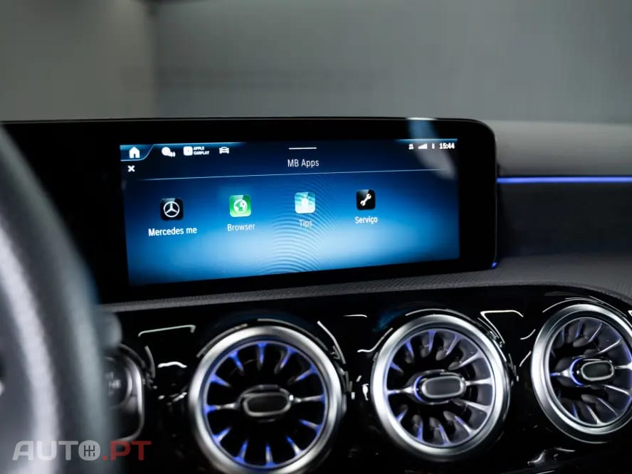 Mercedes-Benz A 250 e AMG Line