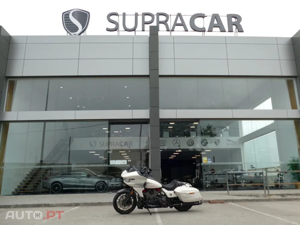 Harley Davidson FL CVO ROAD GLIDE ST