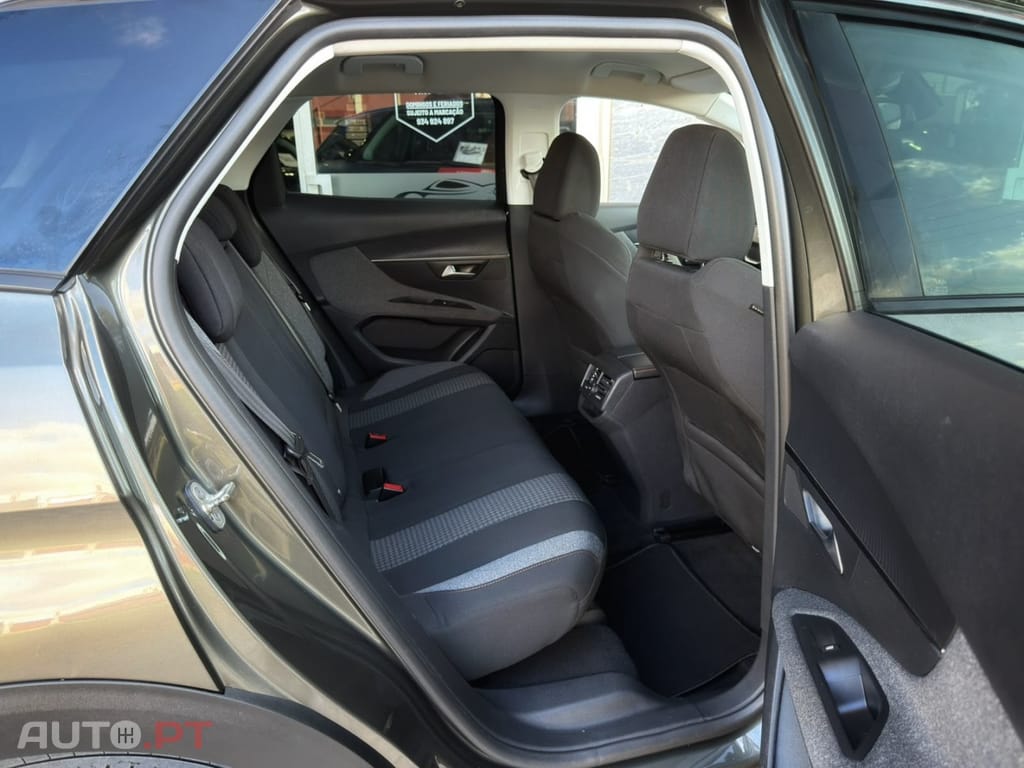 Peugeot 3008 1.6 BlueHDi Allure EAT6
